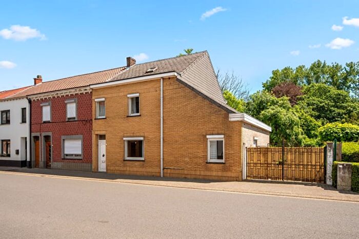 Maison 1 pièce à vendre à Stationsstraat, Boutersem