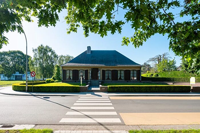 Geraniumlaan, Eeklo : Maison 15 pièces à vendre