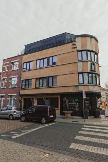 Gitschotellei, Borgerhout : Appartement 3 pièces à louer