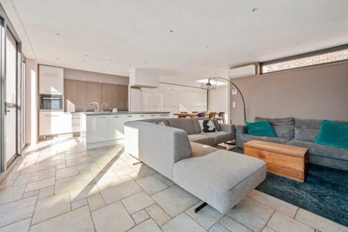 Maison 7 pièces à Kerkstraat, Berlare, à vendre