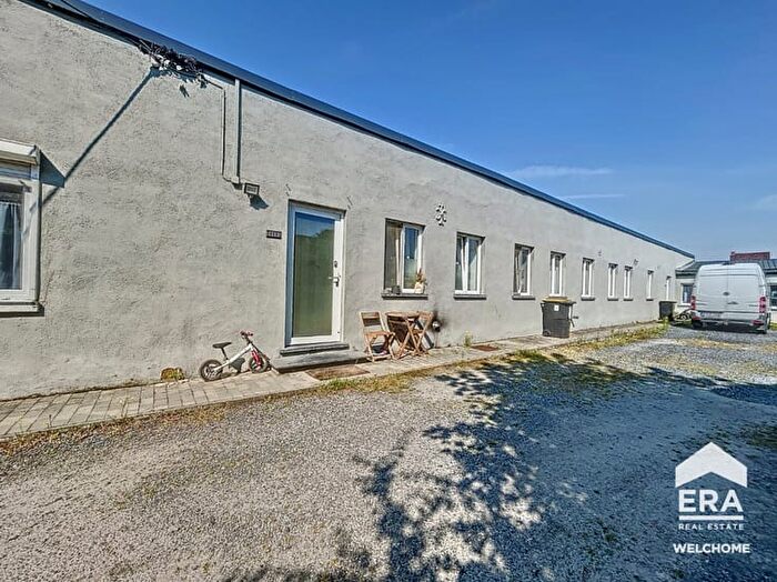 Chaussée de Mons, BC : Appartement 1 pièce à louer