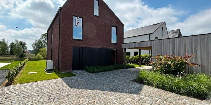 Maison 3 pièces à louer à Monica Vancloosterstraat, Roeselare