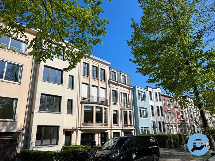 Appartement 8 pièces à louer - Koninklijkelaan, Berchem