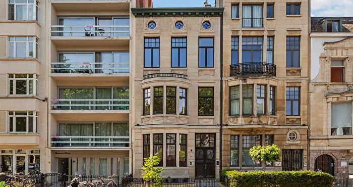 Jan Van Rijswijcklaan, Antwerpen - Maison 18 pièces à vendre