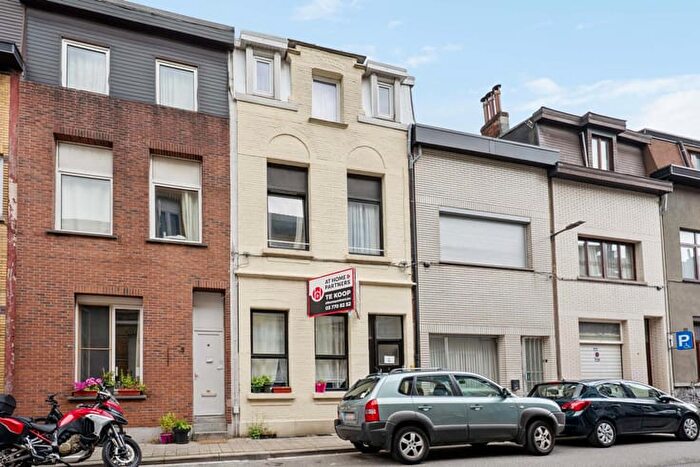 Maison 4 pièces à vendre à Zwarteleeuwstraat, Antwerpen