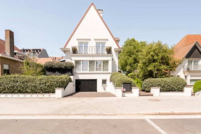 Maison 4 pièces à Elizabetlaan, KnokkeHeist, à vendre