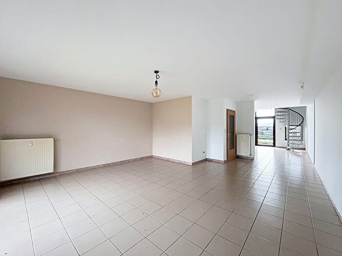 Rhenauterme, Libin Ochamps : Appartement 1 pièce à louer