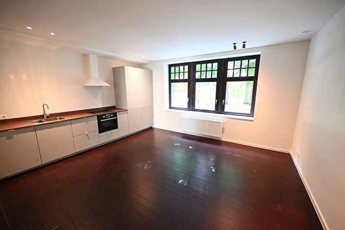 Kazernevest, Brugge : Appartement 7 pièces à louer