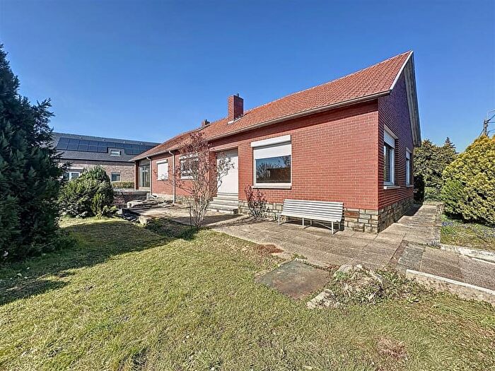 Rue Petit Bertrand, OUPEYE - Maison 3 pièces à vendre