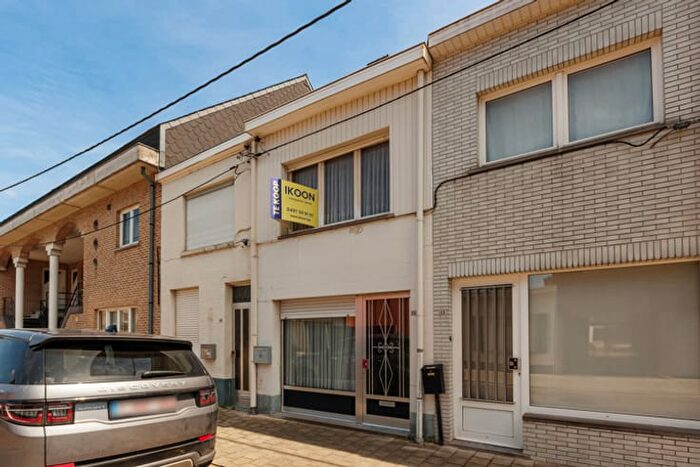 Oude Gendarmeriestraat, HeistopdenBerg : Maison 2 pièces à vendre