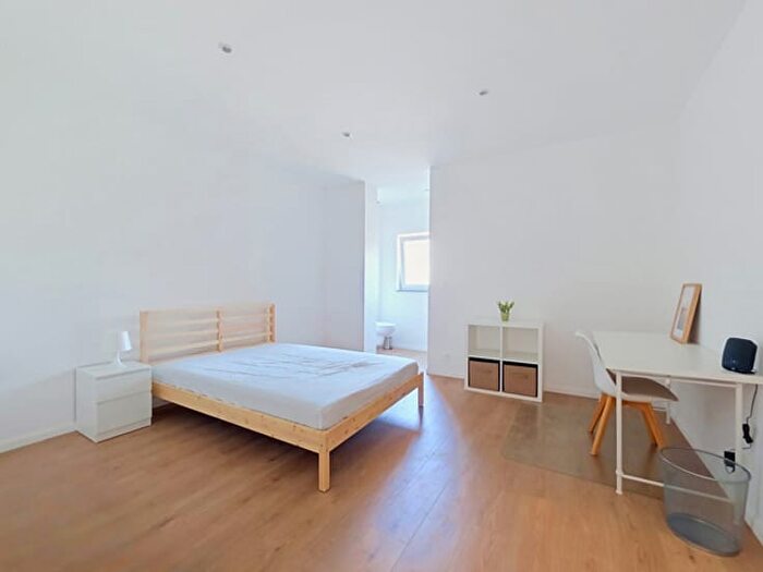 Maison 9 pièces à louer - Rue Bethléem, Charleroi