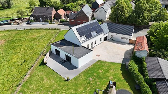 Place de Mainvault, Mainvault - Maison 4 pièces à vendre