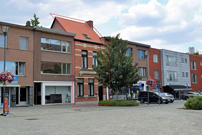 Maison 4 pièces à vendre - Gemeenteplein, Edegem