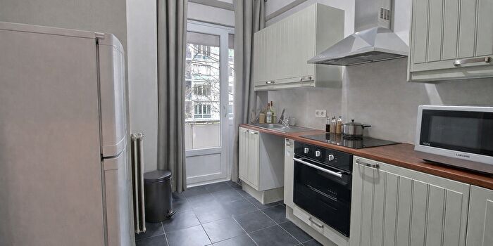 Appartement 2 pièces à vendre - Charleroi, Henegouwen