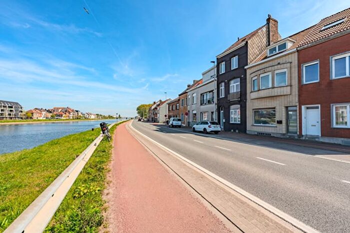 Oudenburgsesteenweg, Oostende : Maison 3 pièces à vendre