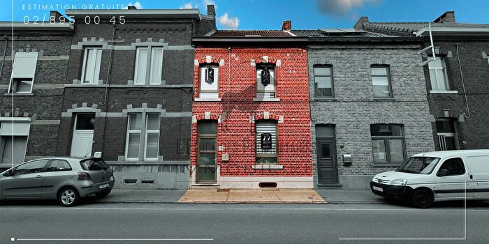 Maison 5 pièces à HaineSaintPierre, Henegouwen, à vendre