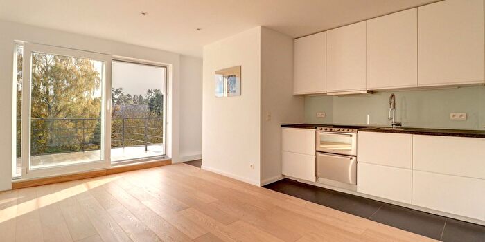 Koningin Astridlaan, Kraainem - Appartement 1 pièce à louer