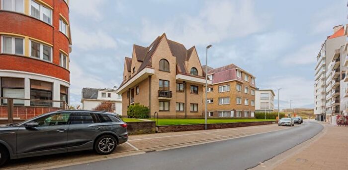Patriottenstraat, Duinbergen : Appartement 11 pièces à vendre