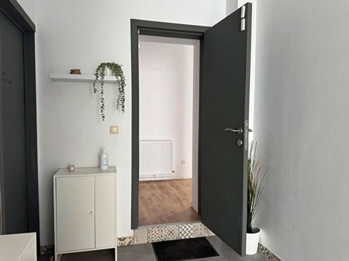 Place Baïaux, Rez - Appartement 3 pièces à louer