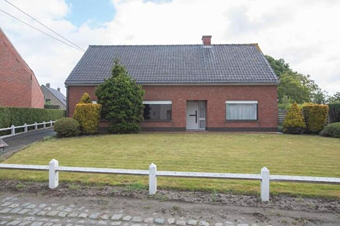 Koekelarestraat, Kortemark : Maison 4 pièces à vendre