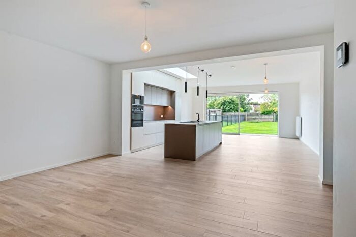 Maison 13 pièces à vendre à Hooghuisstraat B, Hoevenen