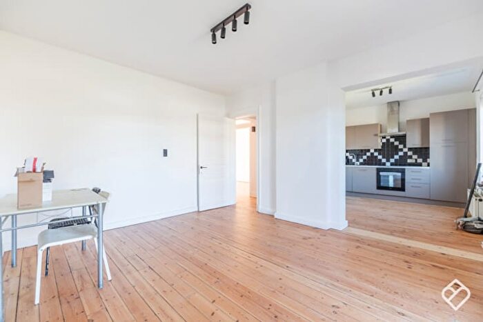 Avenue Bouvier, Virton : Appartement 2 pièces à vendre