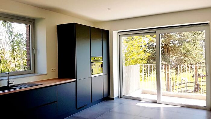 Appartement 8 pièces à louer à Rue De SaintHubert, B