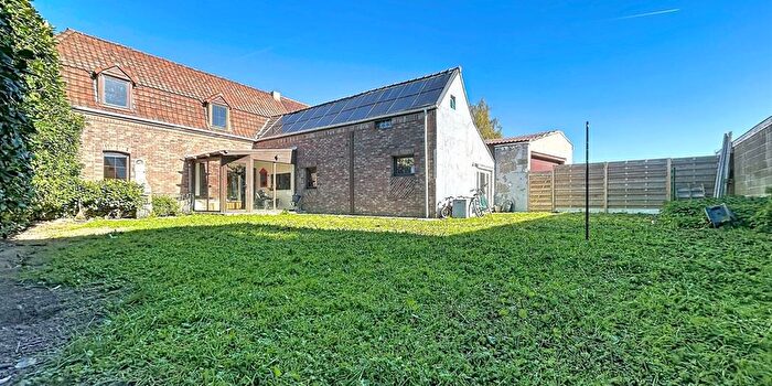 Maison 4 pièces à Estaimpuis, Henegouwen, à vendre