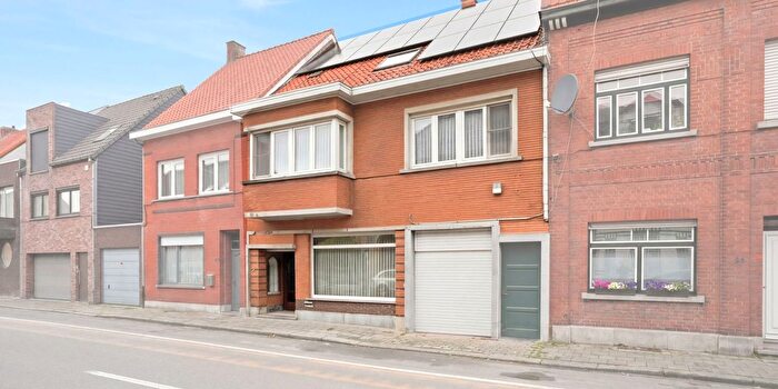 Maison 4 pièces à vendre - Stationsstraat, Oostrozebeke