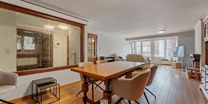 Winterslagstraat, Genk : Appartement 3 pièces à vendre