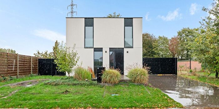 Maison 5 pièces à Seringenstraat, Olen, à vendre
