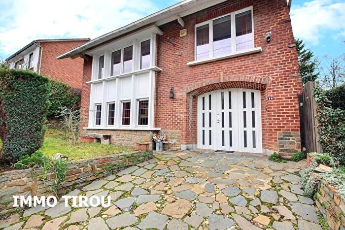 avenue de L'Europe n, Marcinelle : Maison 15 pièces à vendre