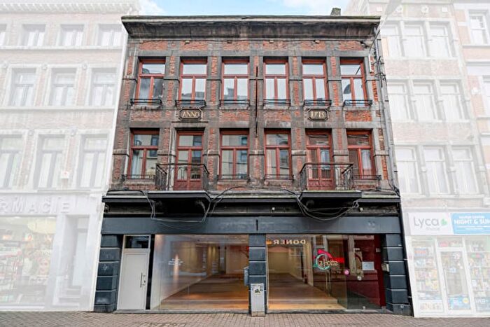 Maison 8 pièces à vendre - Rue Emile Cuvelier, Namur