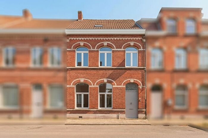 Maison 14 pièces à SintCrispijnstraat, Izegem, à vendre