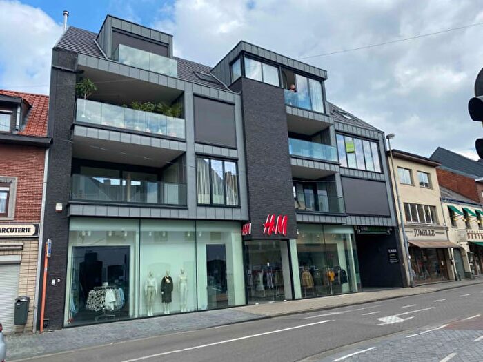 Appartement 9 pièces à Kloosterstraat, Mol, à louer