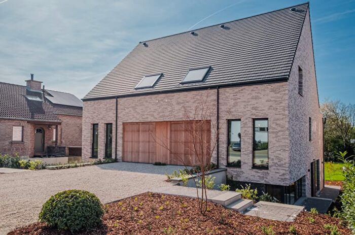Maison 5 pièces à Nieuwstraat, KorbeekLo, à vendre