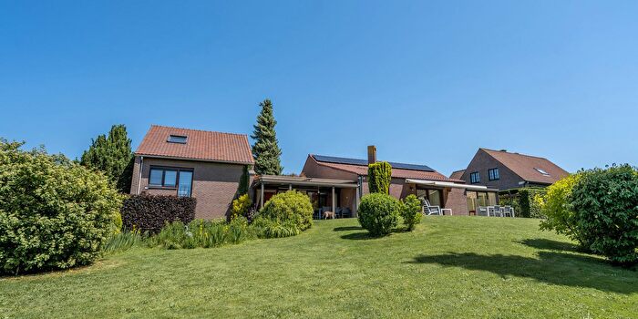 Maison 6 pièces à vendre - OphainBoisSeigneurIsaac, WaalsBrabant