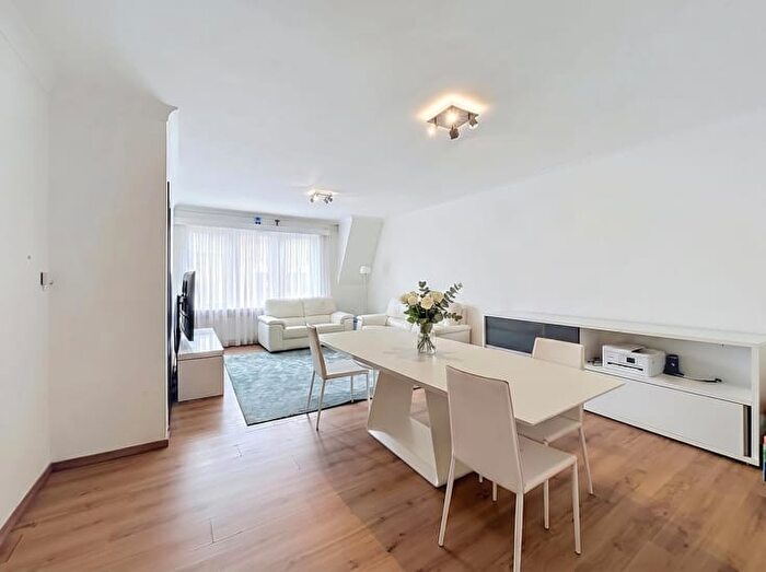 Zwanenhoekstraat, SINTGILLISWAAS : Appartement 2 pièces à vendre