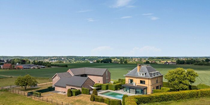 Maison 8 pièces à vendre à Molenstraat, Pellenberg