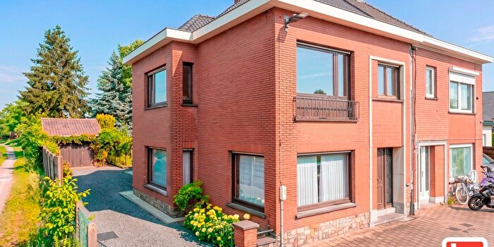 Maison 4 pièces à Goedlevenstraat, Oostakker, à vendre