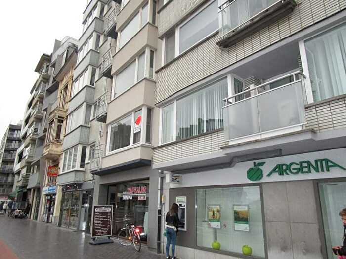 Appartement 7 pièces à louer à Torhoutsesteenweg, Oostende