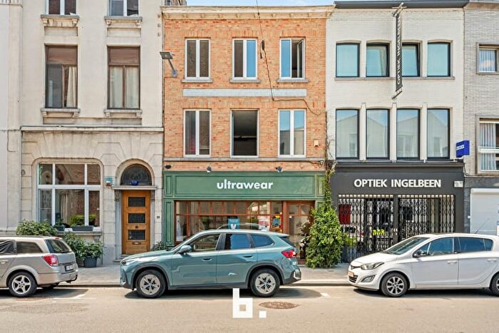 Maison 1 pièce à Overleiestraat, Kortrijk, à vendre