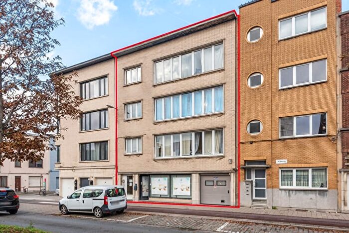 Maison 9 pièces à De Bruynlaan, WILRIJK, à vendre
