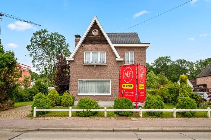 Maison 4 pièces à vendre à Isschotweg, HeistopdenBerg