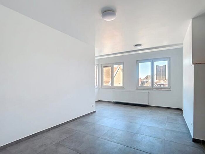 Appartement 2 pièces à Rue de la Cayauderie, Charleroi, à louer