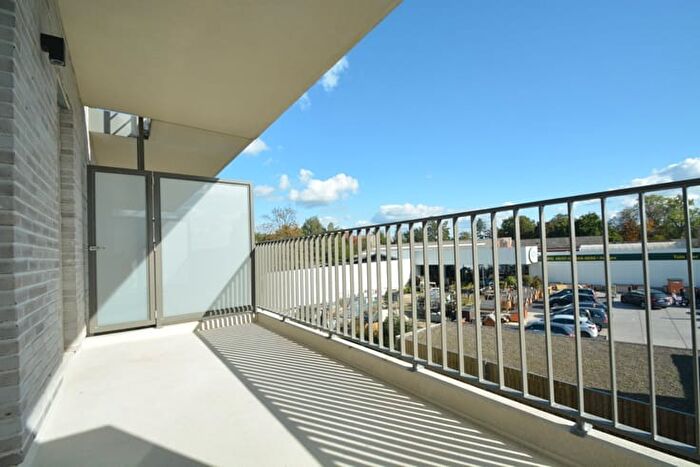 Stationsstraat, A : Appartement 1 pièce à louer