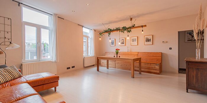 Notelaarstraat, Hemiksem : Appartement 3 pièces à vendre