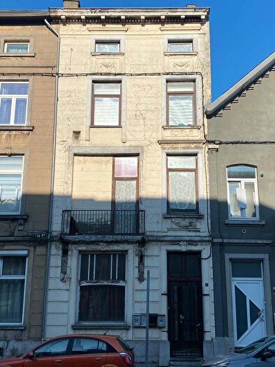Maison 6 pièces à vendre - Rue De Beaumont, Charleroi