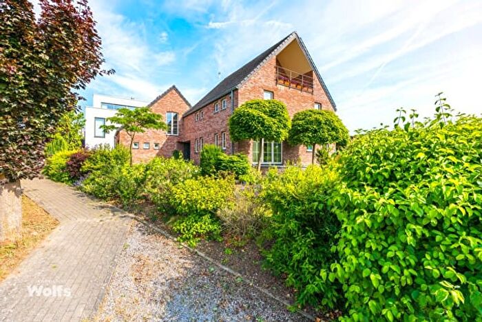 Maison 6 pièces à Allée du Hennen, Visé, à vendre