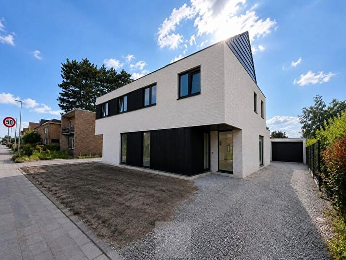 Stationsstraat A, Sijsele : Maison 12 pièces à vendre